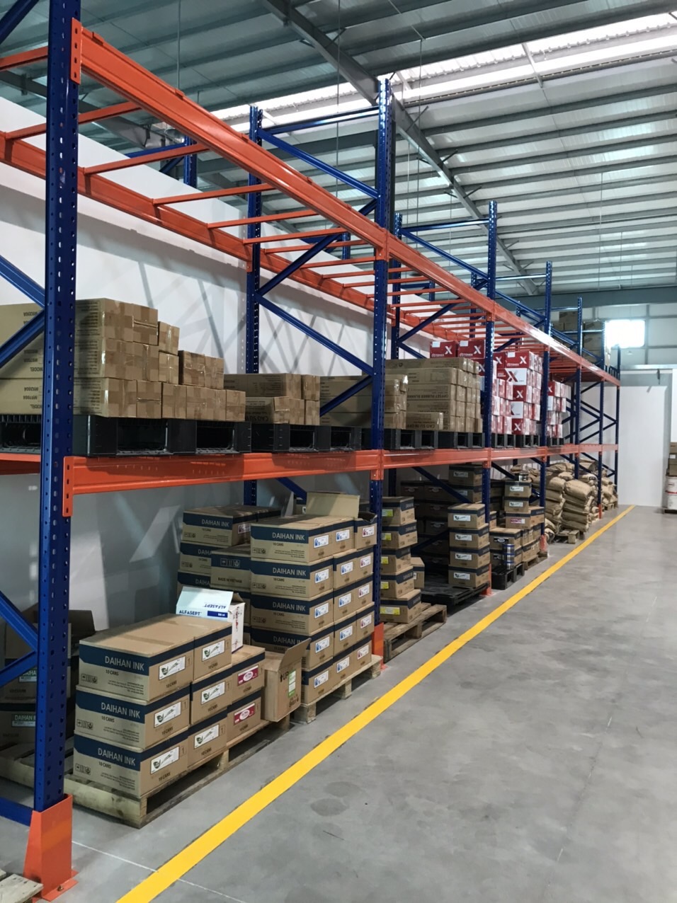 Kệ để pallet, kệ kho hàng 1,2,3 tầng: dài 2300,2500,2700mm tải nặng 500-3000kg/tầng 1 ke-de-pallet